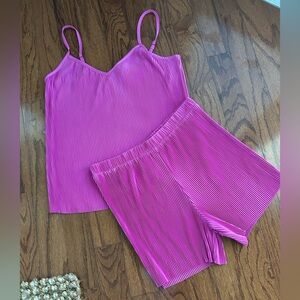 Joie Shortie Pajama Set ..NWOT..Size Large